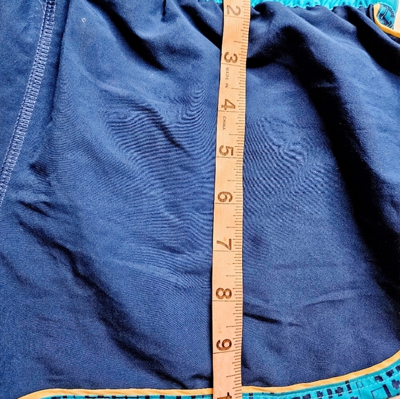 Under Armour Womens Blue With Yellow Trim Athletic Shorts Size Small - Picture 7 of 7